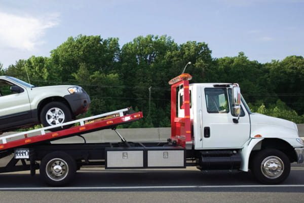 Towing-Services-min-1